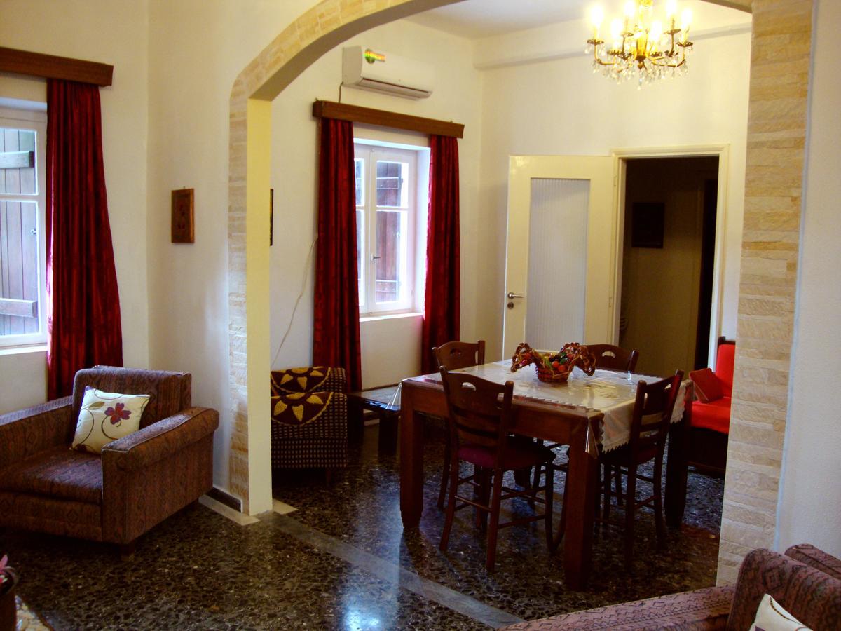 Venezian Castle House Apartment Kíssamos Exterior foto